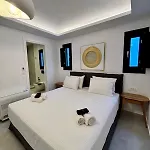 Ithaca Villa